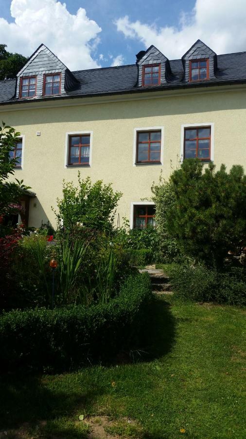 Strasse Des Friedens Apartamento Hilmersdorf Exterior foto