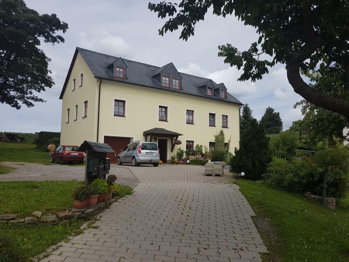 Strasse Des Friedens Apartamento Hilmersdorf Exterior foto